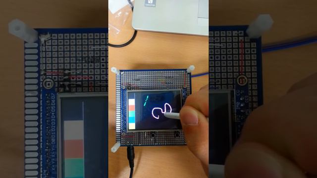 Drawing on ada-1770(ILI9341 driver) with 18f452 смотреть онлайн