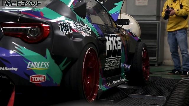 SOUNDS OF THE HKS DRIFT 2JZ GT86 ANTILAG AND BACKFIRE смотреть онлайн