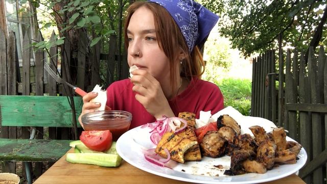 Мукбанг | Неожиданный дачный мукбанг | Mukbang | Barbeque