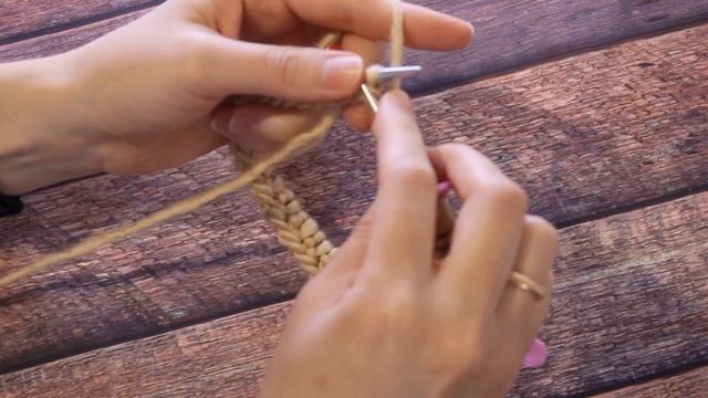 Шапка спицами / Как связать шапку спицами / Мастер-класс смотреть онлайн