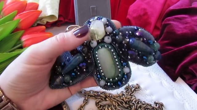 Сам себя не похвалишь-никто и не похвалит. Априори не совсместимые цвета. Брошь.Сумочка с фермуаром смотреть онлайн