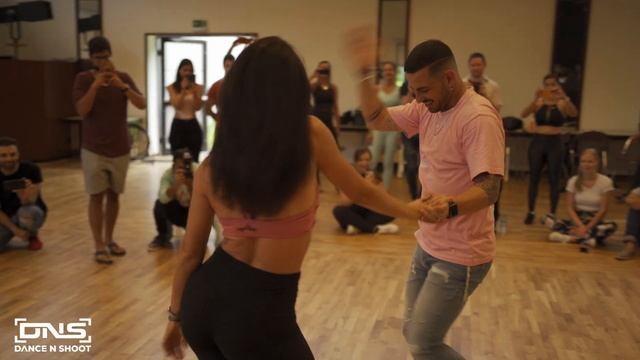 Daniel Y Desiree  -  Me Quedare Contigo By Grupo Extra  -  Bachata