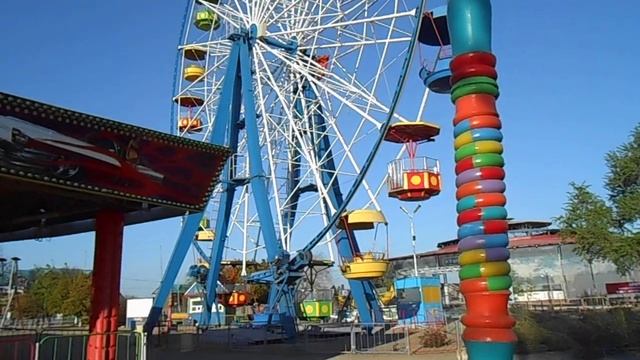 Ейский пляж аттракционы смотреть онлайн