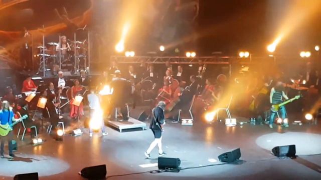 Easy dizzy tnt смотреть онлайн