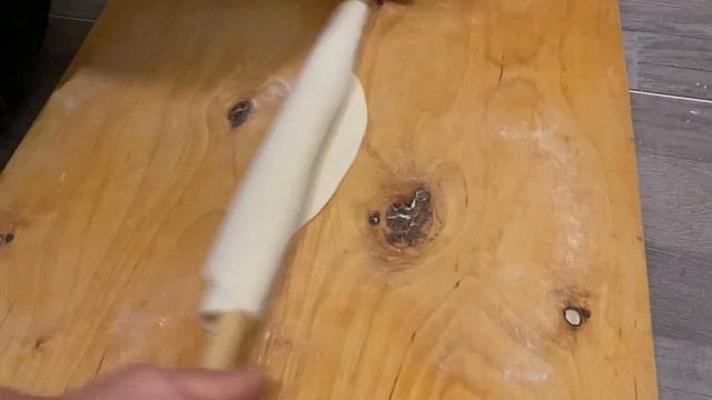Валованы с мясом. Вкусные валованы из домашнего слоенного теста. #валованы#фарш#вкусно #рецепт# смотреть онлайн