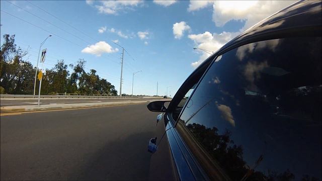 BMW E92 M3 vs. Subaru WRX смотреть онлайн