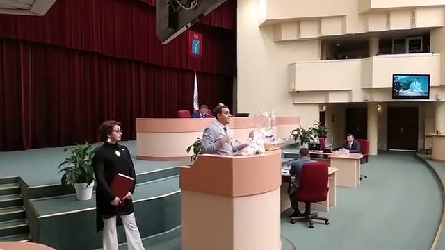 Министру вручили потребительскую корзину смотреть онлайн