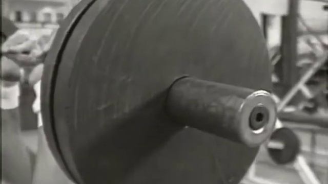 KEVIN LEVRONE'S FREAKY TRICEPS WORKOUT