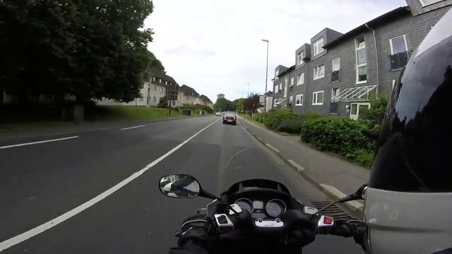 Piaggio MP3 Lüdenscheid nach Hagen смотреть онлайн