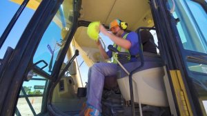 Crush a Car with a Blippi Excavator | Learn English Spelling for Toddlers