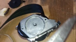 как разблокировать ремни безопасности после дтп.