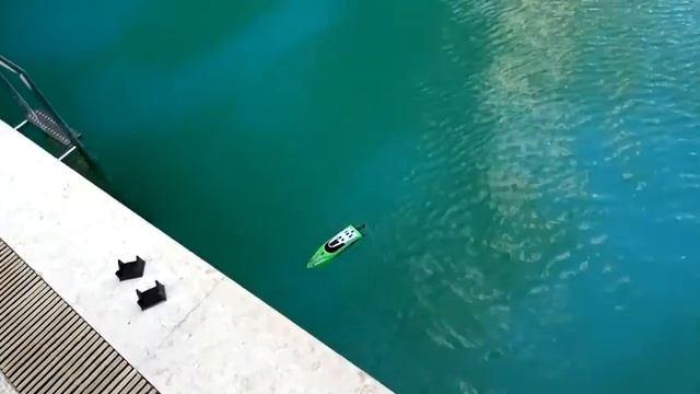 VOLANTEXRC Remote Control Boat RC Boat for Pool and Lakes, 20mph High Speed RC Boat VectorXS Review смотреть онлайн