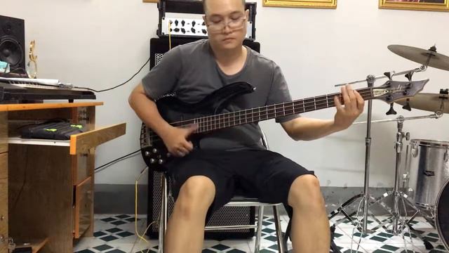 Thử đàn Cort Curbow 4 Strings - Slap смотреть онлайн