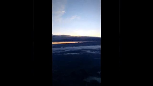 Выше облаков ⛅️/ Встреча с солнцем ☀️ / Полет на воздушном шаре / Высота 1700 м / Пилот женщина смотреть онлайн
