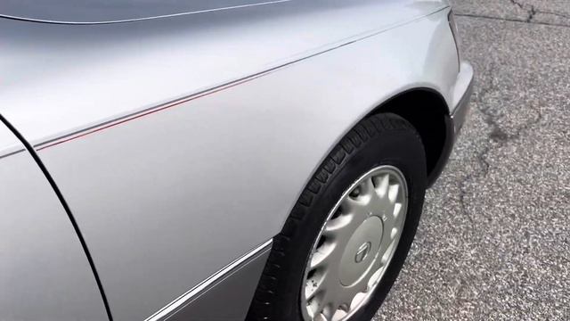 1990 Lexus LS400 смотреть онлайн