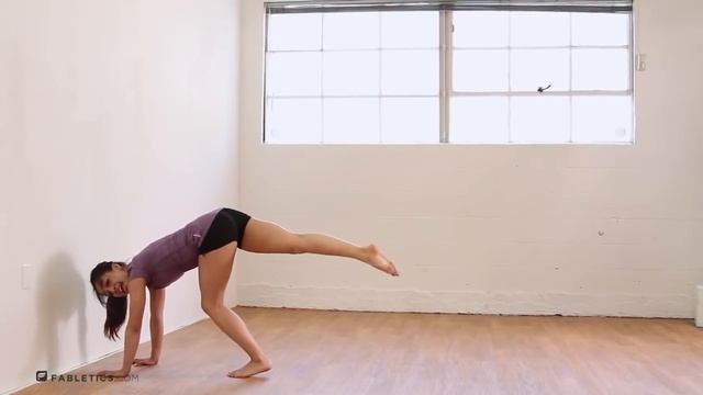 Workout Series: How to Master the Handstand смотреть онлайн