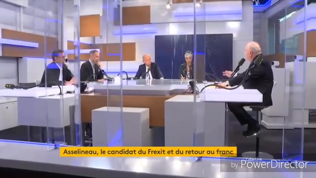 ASSELINEAU Face Aux Chiens Des Medias FREXIT