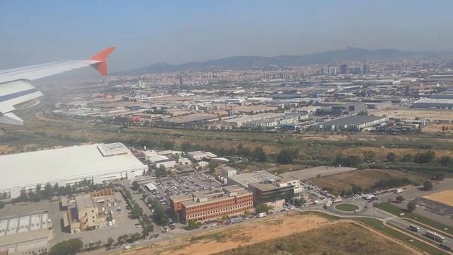 Барселона посадка самолета смотреть онлайн