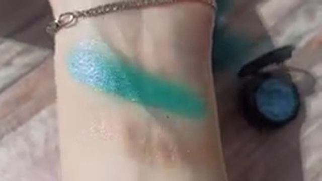 Свотчи Limoni Eye Shadow Prism смотреть онлайн