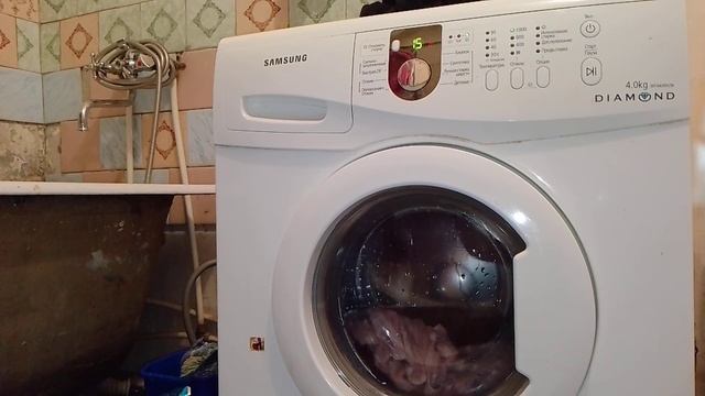 Стирка белого с бордовым.. (не повторять) смотреть онлайн
