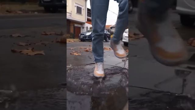 Чехлы - бахилы из силикона ! #обувь #длядома #дождь #мода #покупки #джумдоставил смотреть онлайн