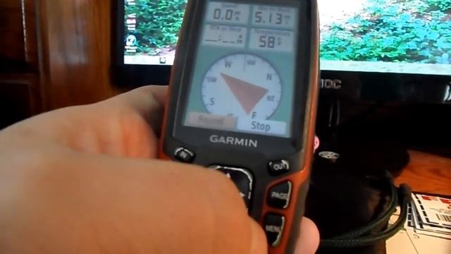 Geocaching with a Garmin GPS смотреть онлайн