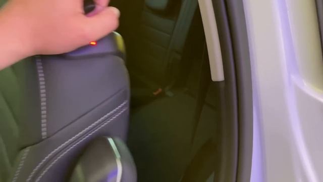 Дилер Volkswagen привез четыре новинки из Китая. Сколько они стоят?