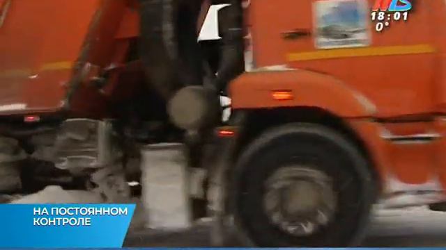 Ночью на дороги региона высыпали 550 тонн пескосоляной смеси и 30 тонн бишофита смотреть онлайн