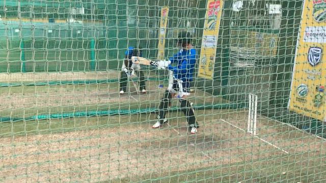 David Miller having a net with coach Mark Boucher смотреть онлайн