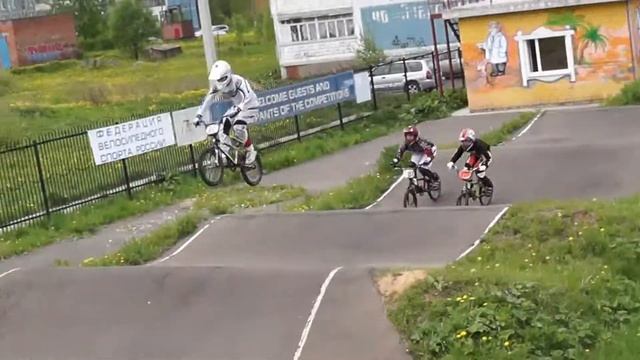 17 мая 2014г. Краснозаводск 1995г.р. и старше смотреть онлайн