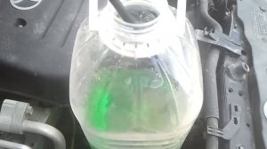 Как слить жидкость из бачка омывателя.