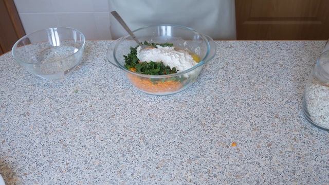 Заливаю стакан ОВСЯНЫХ ХЛОПЬЕВ КИПЯТКОМ и на сковороде жарю ОВСЯНЫЕ КОТЛЕТЫ @dobrie_znania смотреть онлайн