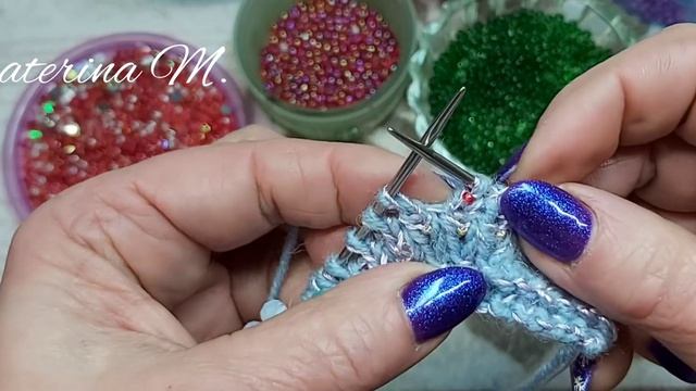 Ввязываю бусины, или бисер на спицах с помощью вспомогательной нити. Мой способ. смотреть онлайн