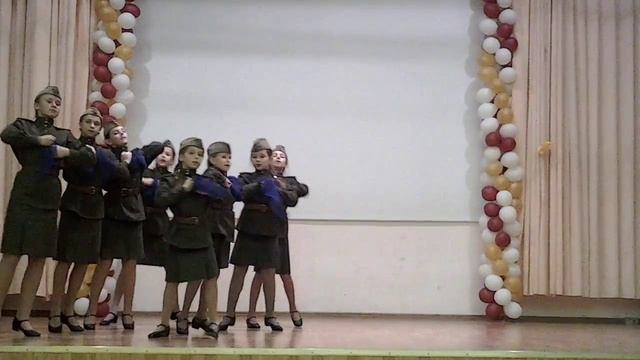 "Синий платочек"- исп. "Ожившие манекены" школа 1994 смотреть онлайн