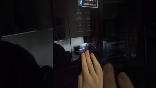 Встраиваемая микроволновая печь SAMSUNG MG22M8054AK/BW смотреть онлайн