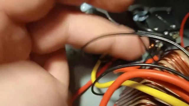 Зарядное устройство MAXINTER PLUS 15 CT (Universal), бегает стрелка амперметра. смотреть онлайн