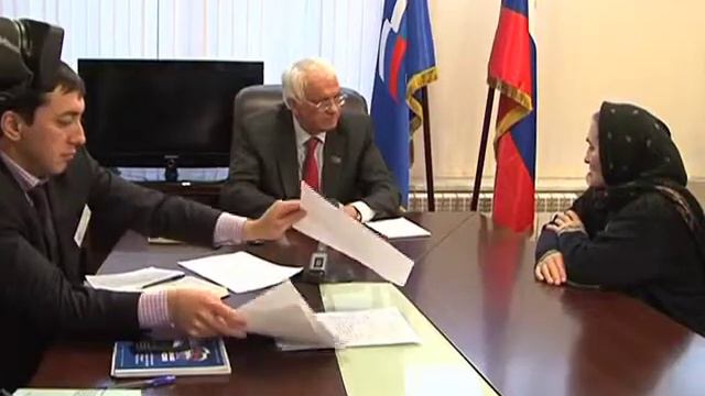 Прием граждан в Депутатском центре при НС РД (12.02.2013) смотреть онлайн