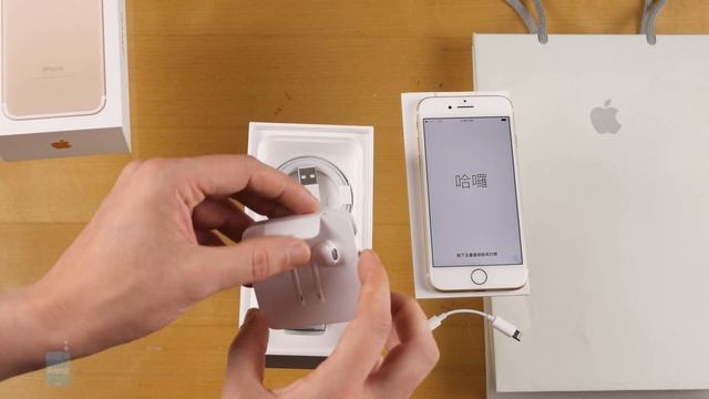 Apple iPhone 7 unboxing смотреть онлайн