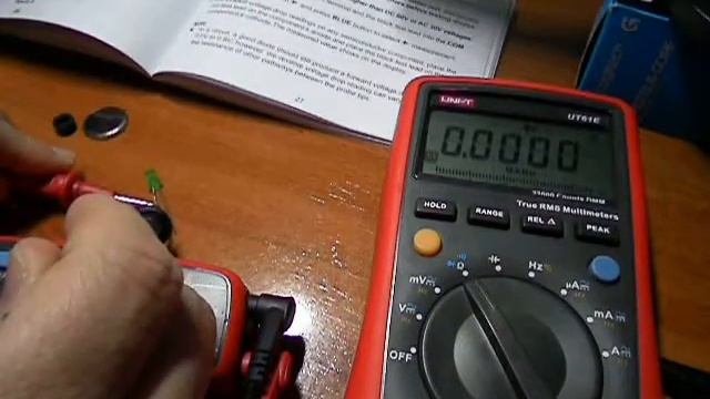 UNI-T UT61E ( 1  VDC Test, Diode Test , Diode Led Test)