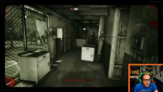 Outlast Trials was WAY too Scary for Us смотреть онлайн