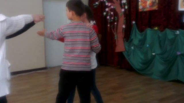 Мой первый вальс в школе смотреть онлайн