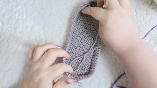 Следки спицами (+ крючок). Самая простая и легкая модель. Мастер класс для самых начинающих. смотреть онлайн