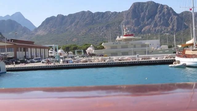 Порт Анталии. Яхта Antalian смотреть онлайн