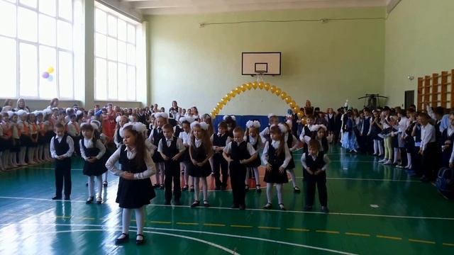 Выступают самые лучшие дети! Танец "Мишка ГуммиБер" смотреть онлайн