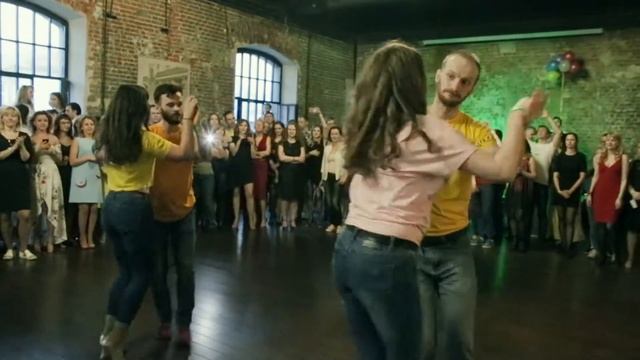 Отчетное выступление. Сальса. Crazy COLOR Party 2018. смотреть онлайн