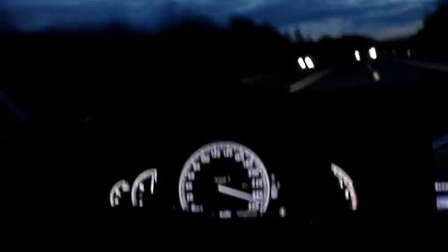 Mercedes S320 CDI at 155mph 250 kmh on autobahn смотреть онлайн