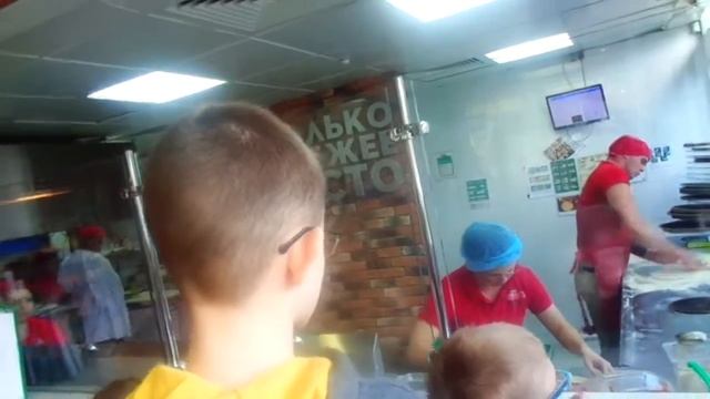 Экскурсия в пиццерию смотреть онлайн