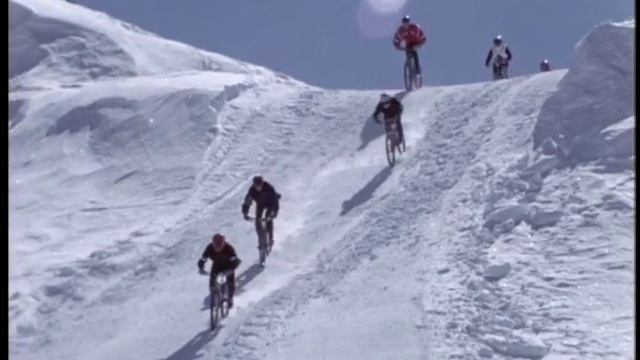 Extreme Snow Downhill Mountain Biking смотреть онлайн