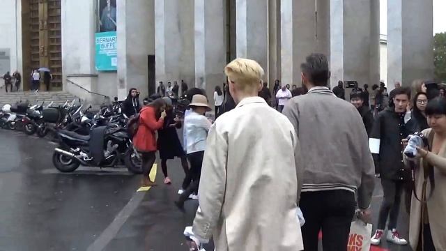 Tilda SWINTON @ Paris 30 september 2016 near Palace of Tokyo смотреть онлайн
