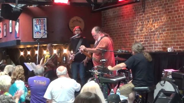 Cubensis / CC Rider / 5-17-14, Lighthouse смотреть онлайн